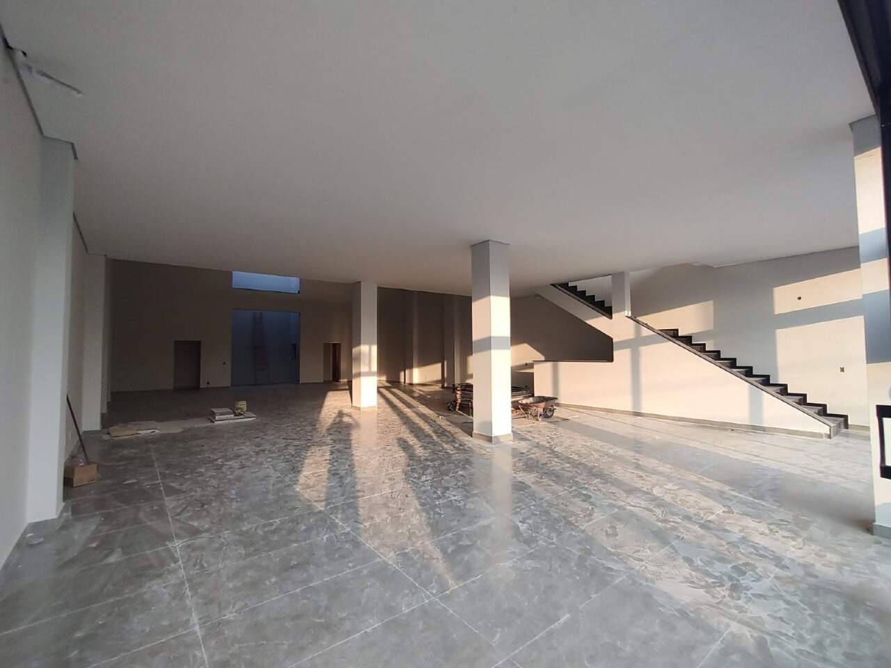 Salão para aluguel no Portal Ville Azaleia: 