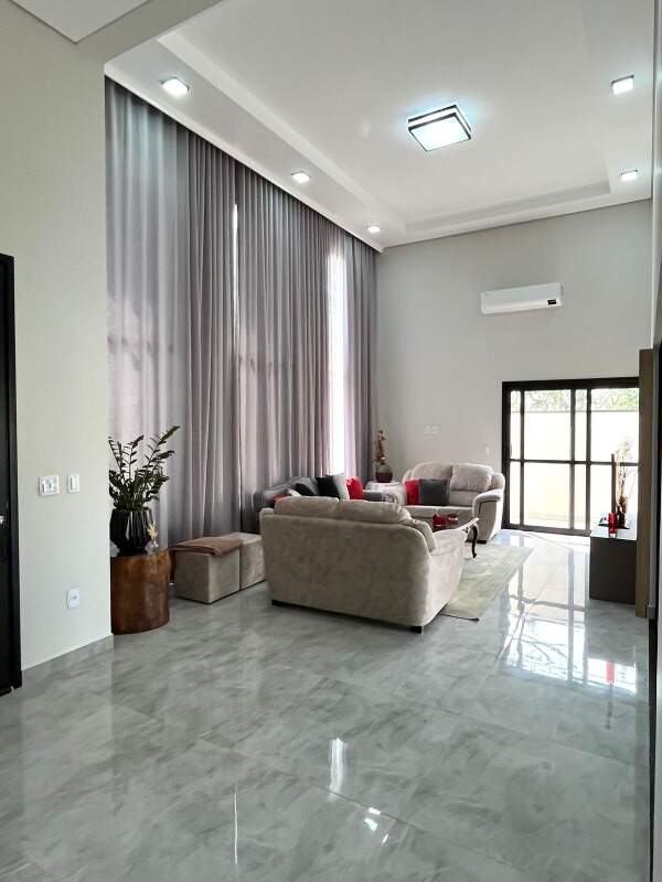 Casa à venda no Portal Ville Gardenia: 