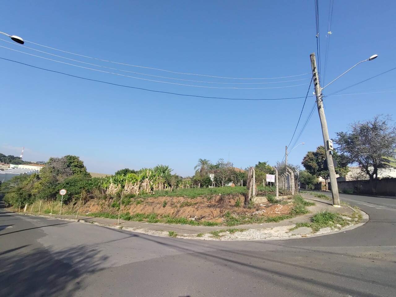 Terreno à venda no Jardim das Palmeiras: 