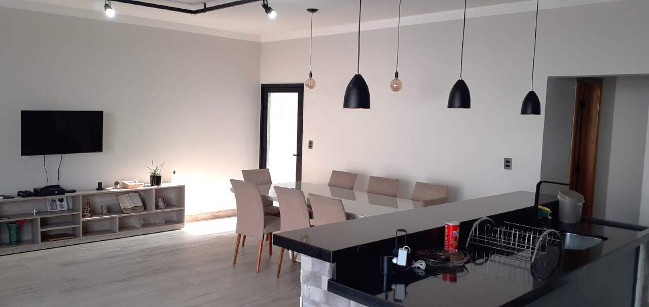 Casa à venda no Portal das Estrelas II: 