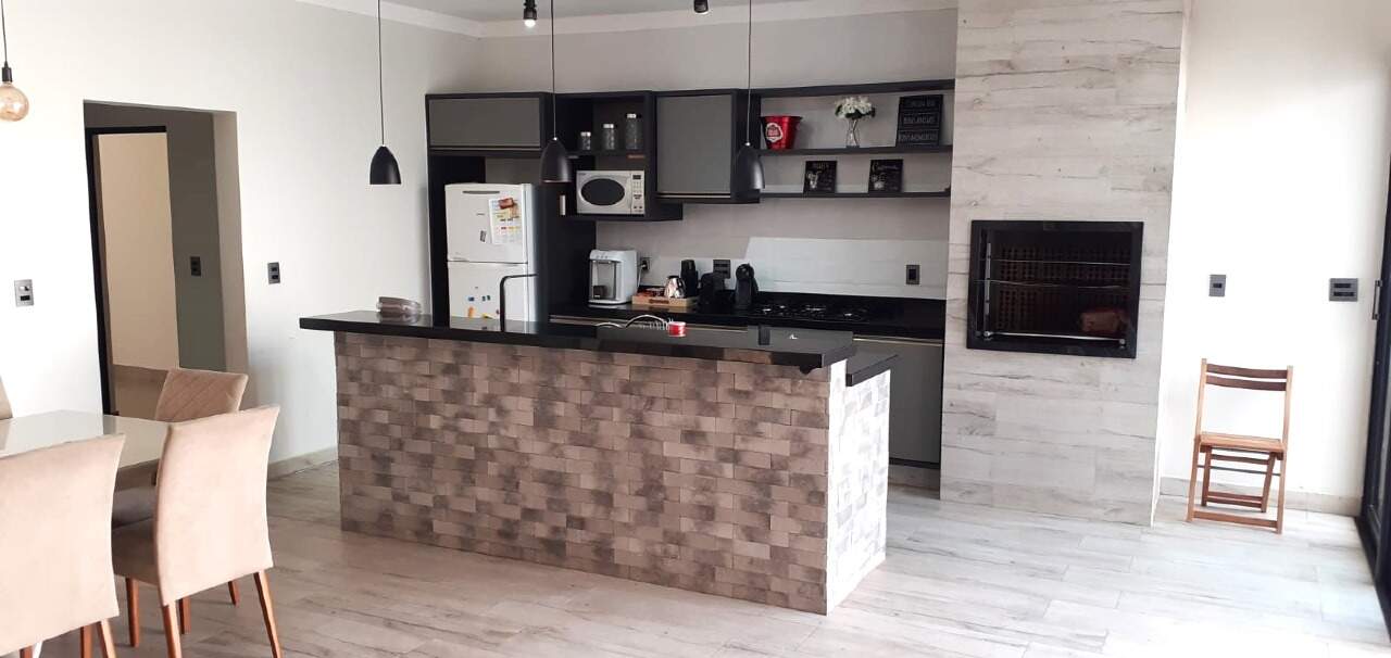 Casa à venda no Portal das Estrelas II: 