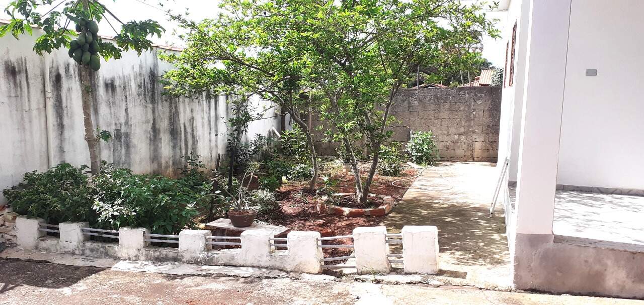 Chácara à venda no Parque das Árvores: 