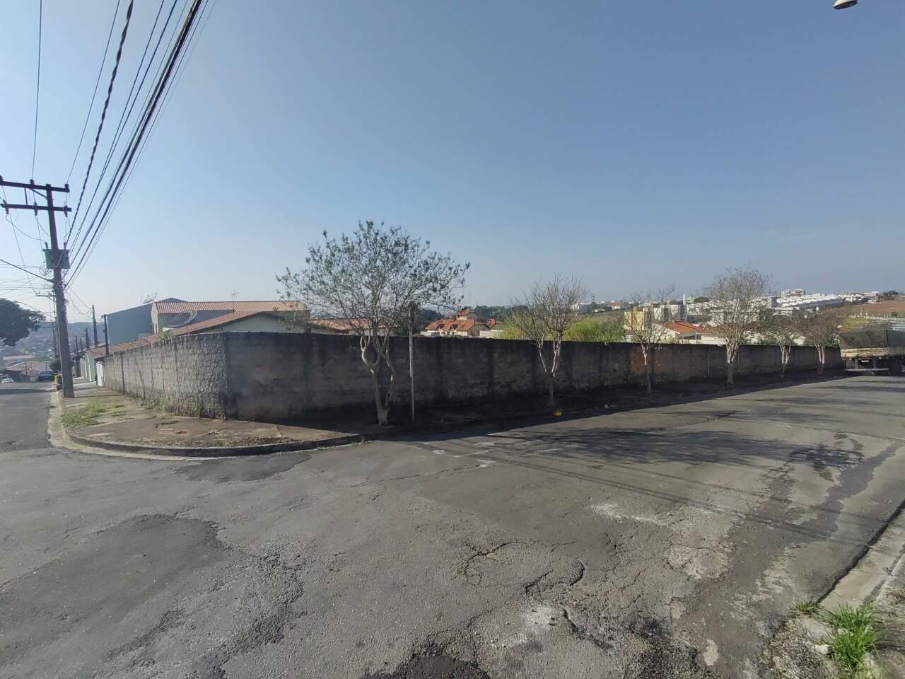 Terreno à venda no Jardim das Palmeiras: 