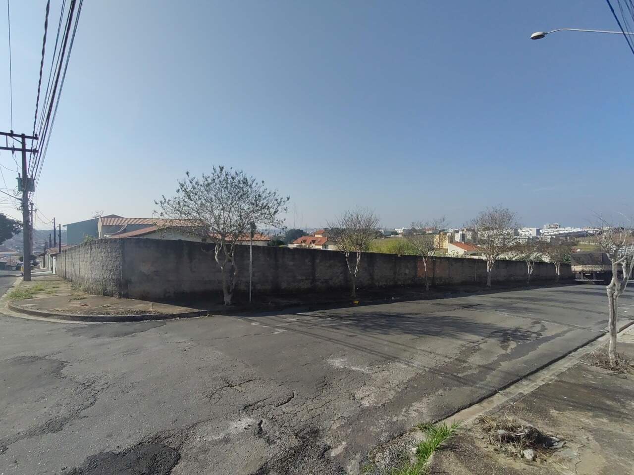 Terreno à venda no Jardim das Palmeiras: 