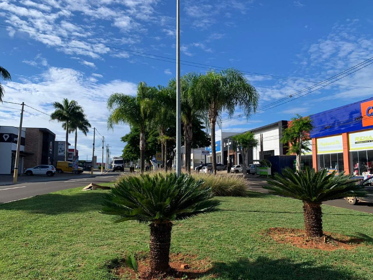 Sala para aluguel no Portal Ville Gardenia: 