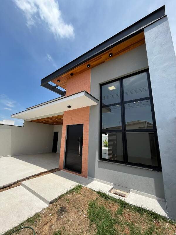 Casa à venda no Portal Ville Jardins: 