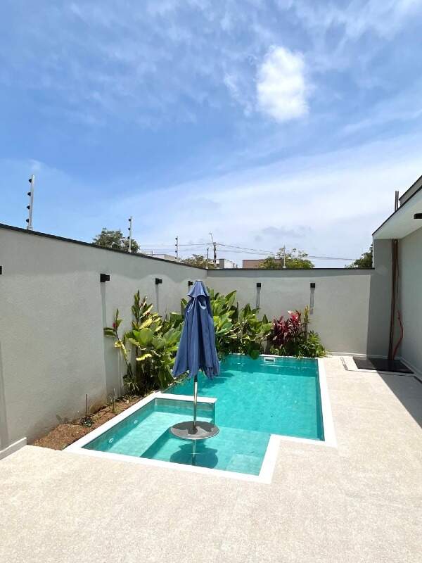 Casa à venda no Portal Ville Jardins: 