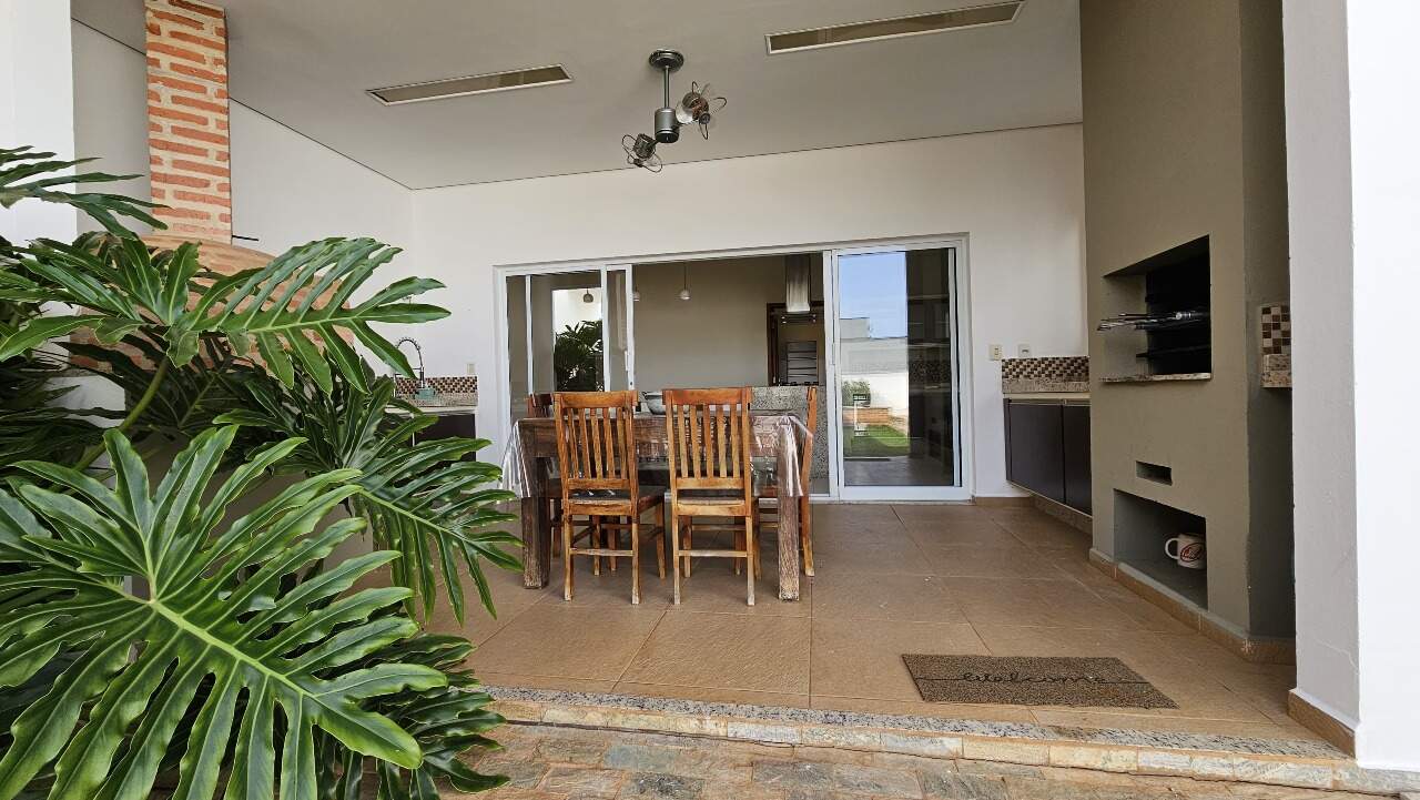 Casa à venda no Portal das Estrelas II: 