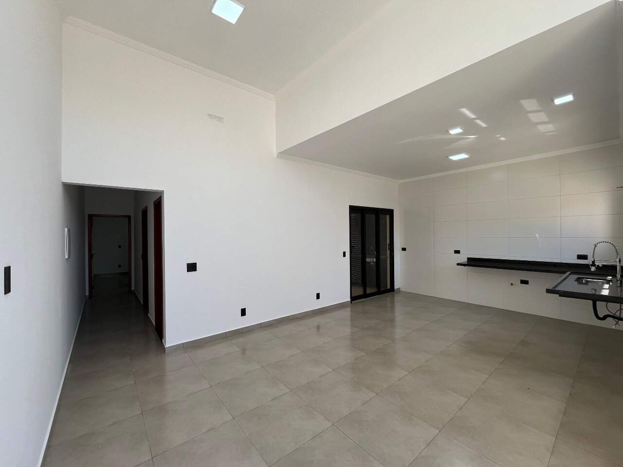 Casa à venda no Parque Campestre I: 