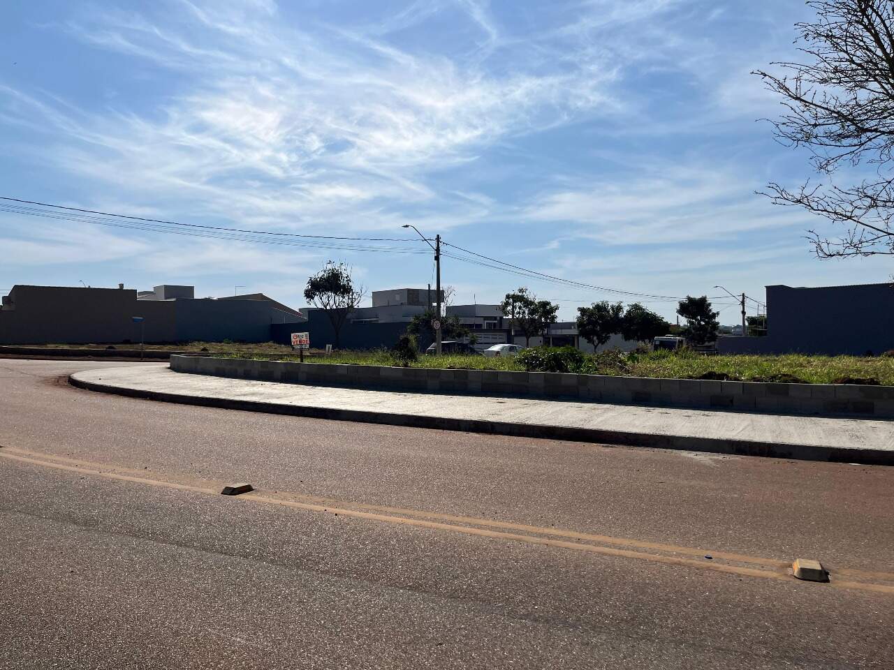 Terreno à venda no Portal Ville Jardins: 