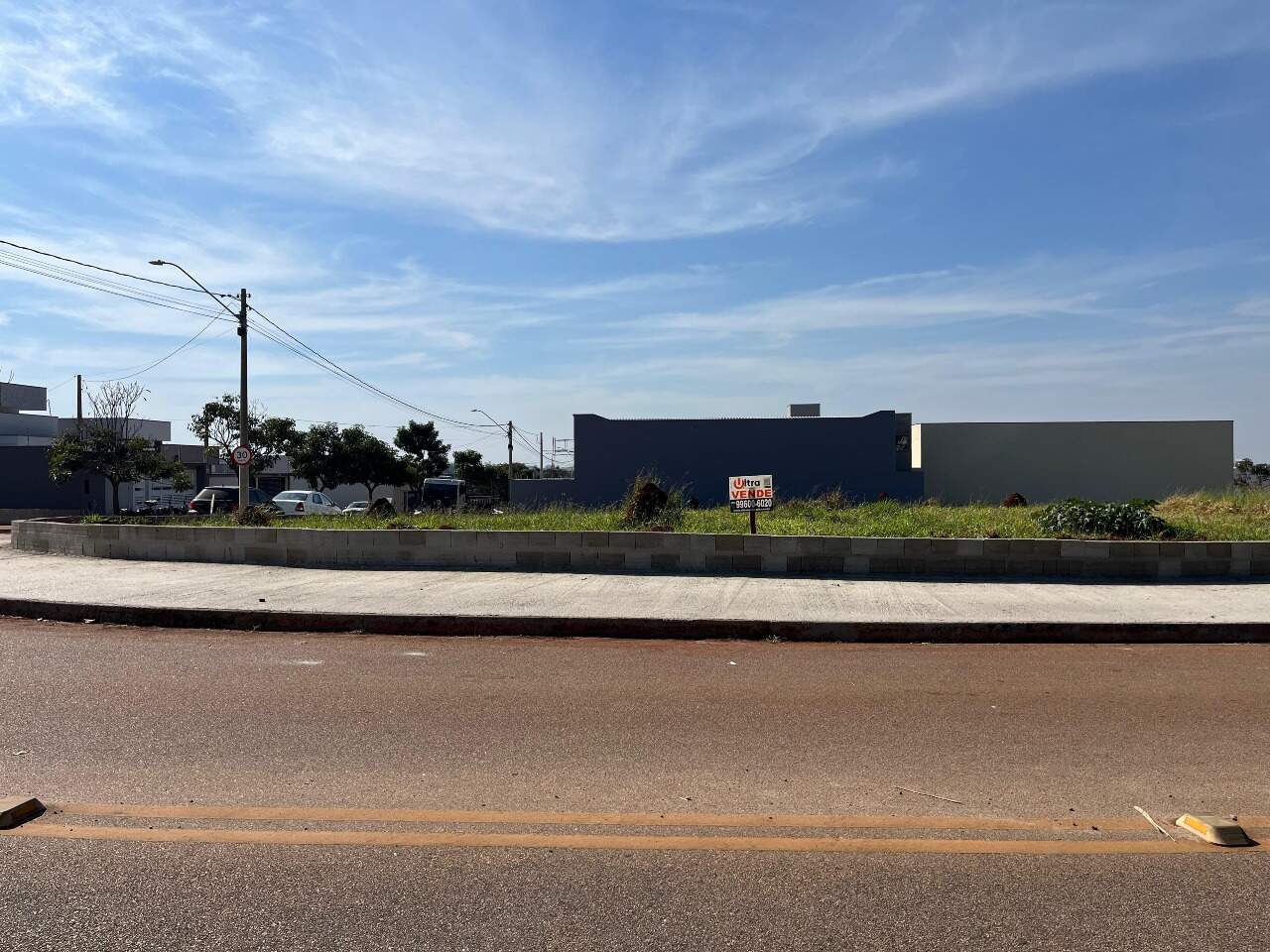 Terreno à venda no Portal Ville Jardins: 