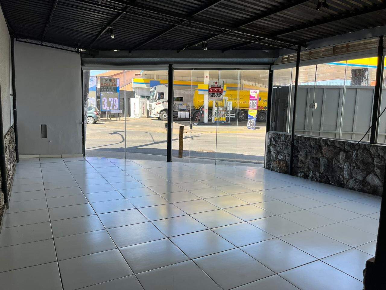 Salão para aluguel no Centro: 