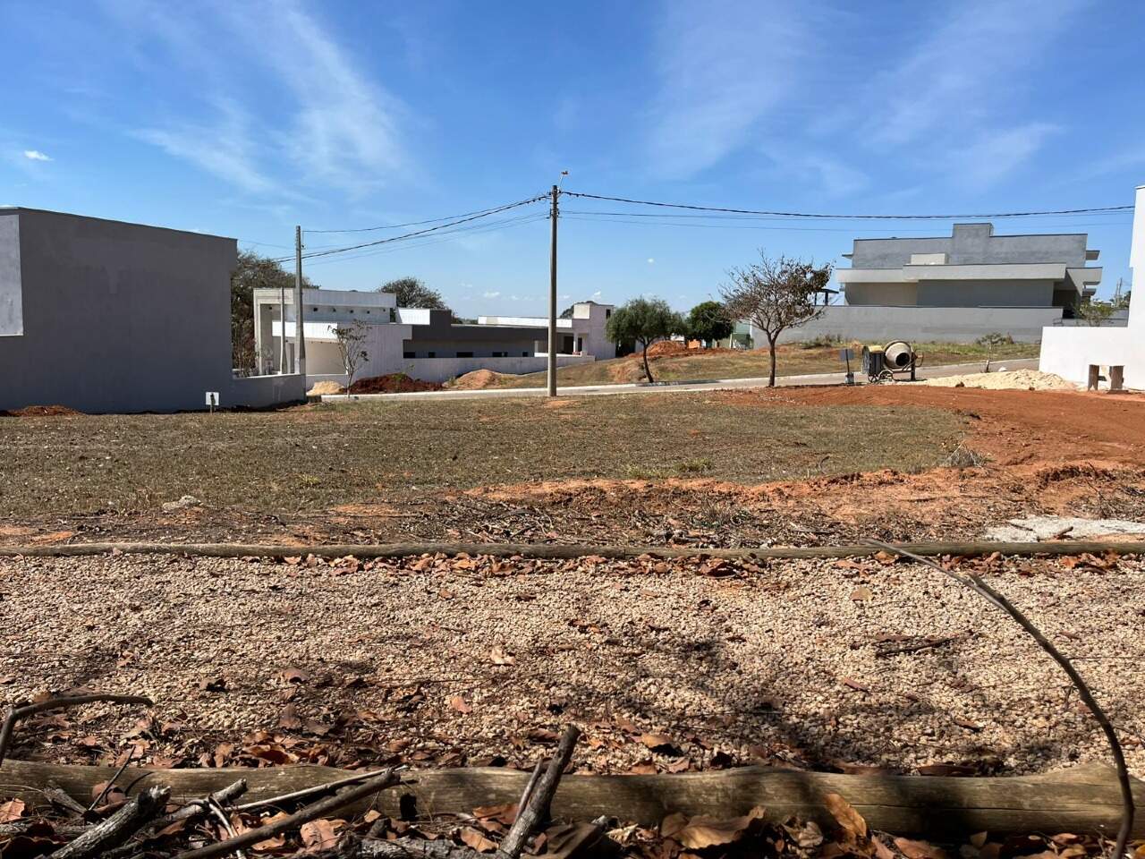 Terreno à venda no Tropicália Garden: 