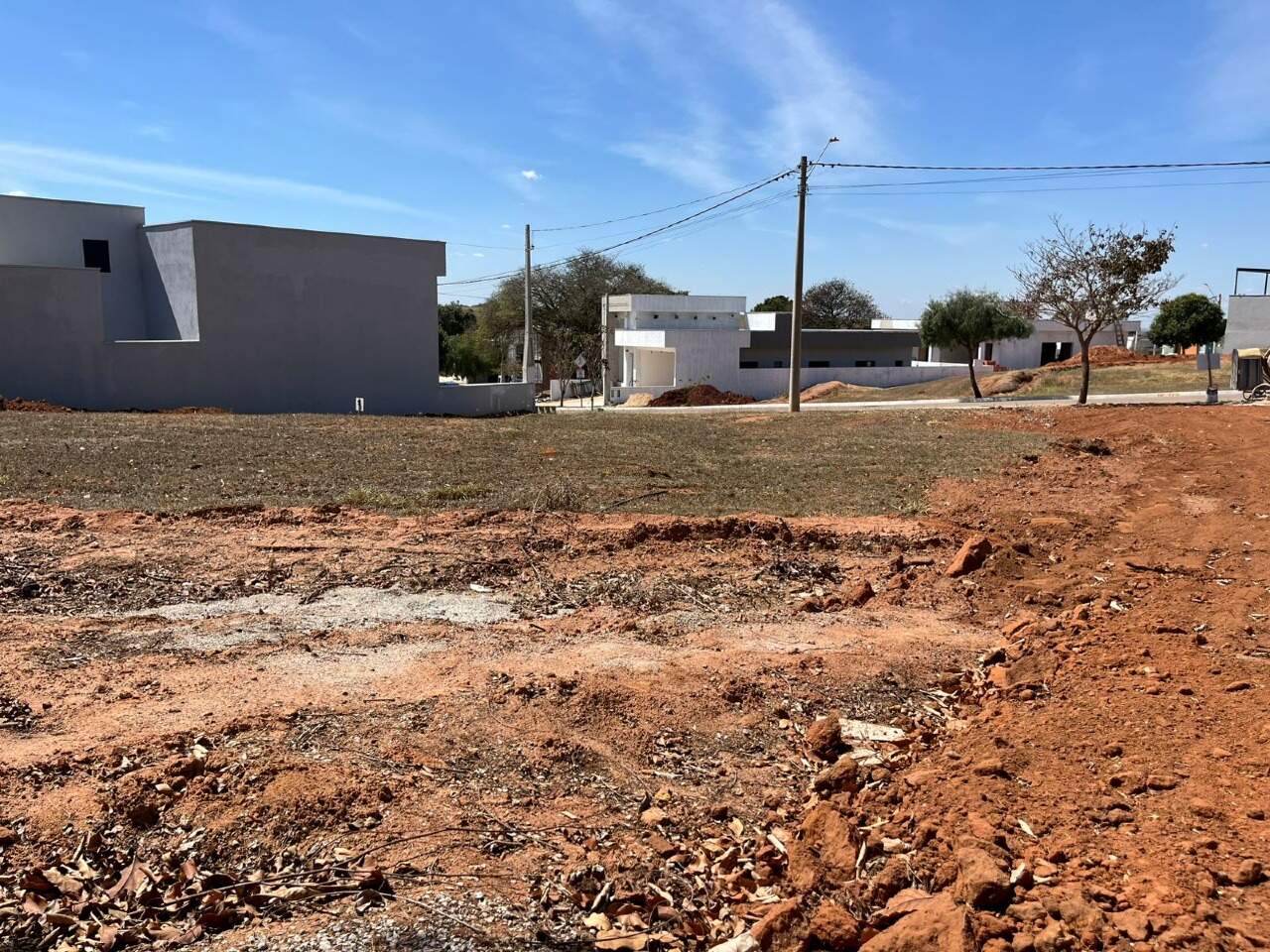 Terreno à venda no Tropicália Garden: 