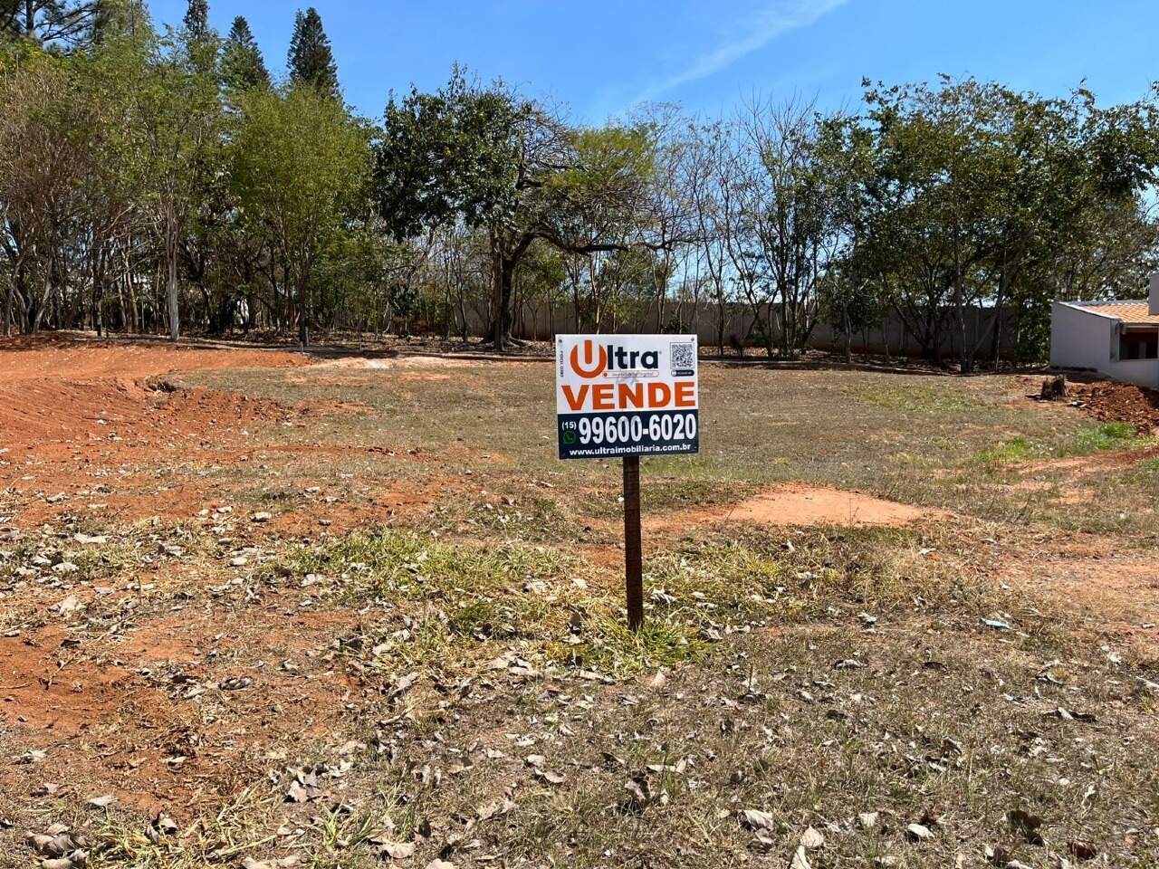 Terreno à venda no Tropicália Garden: 
