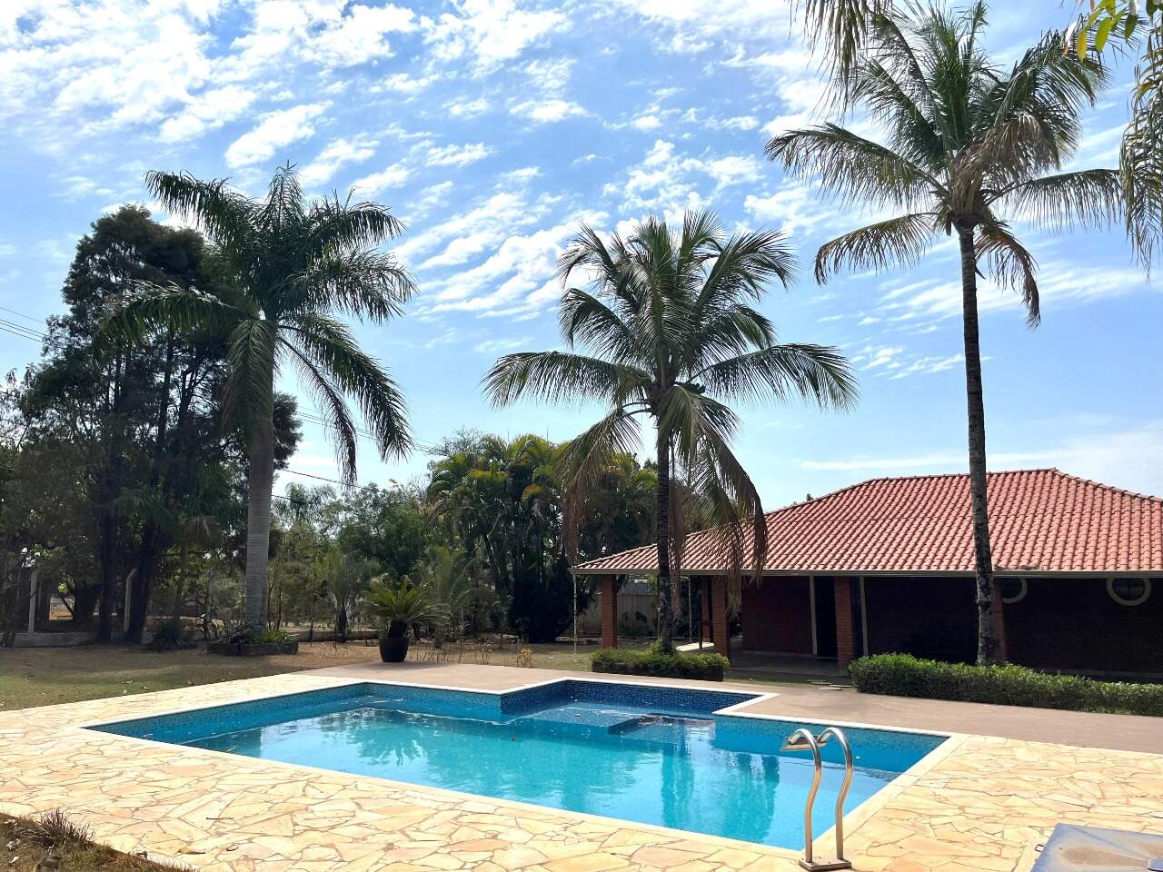 Chácara à venda no Jardim Santa Adélia: 
