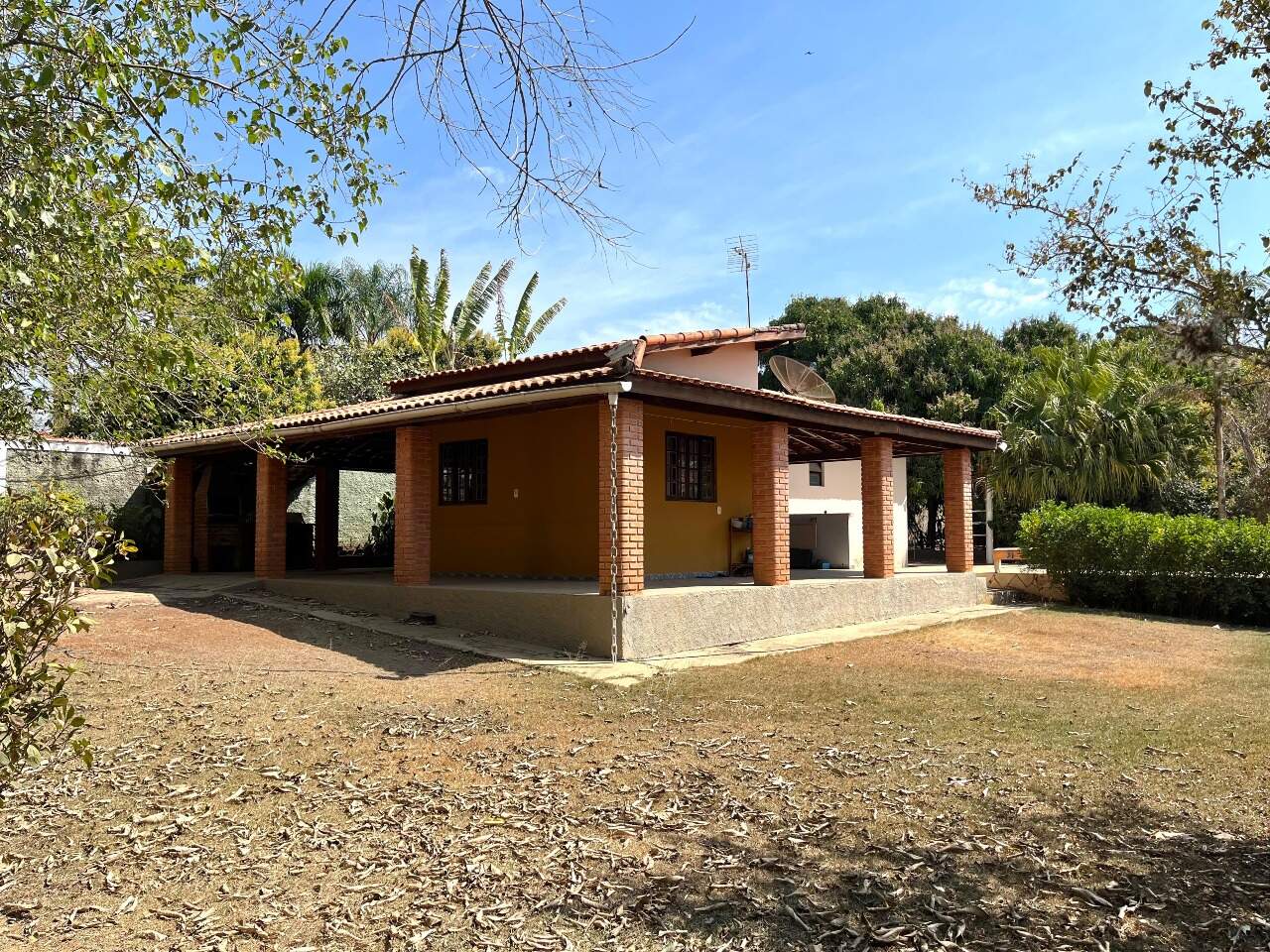 Chácara à venda no Jardim Santa Adélia: 