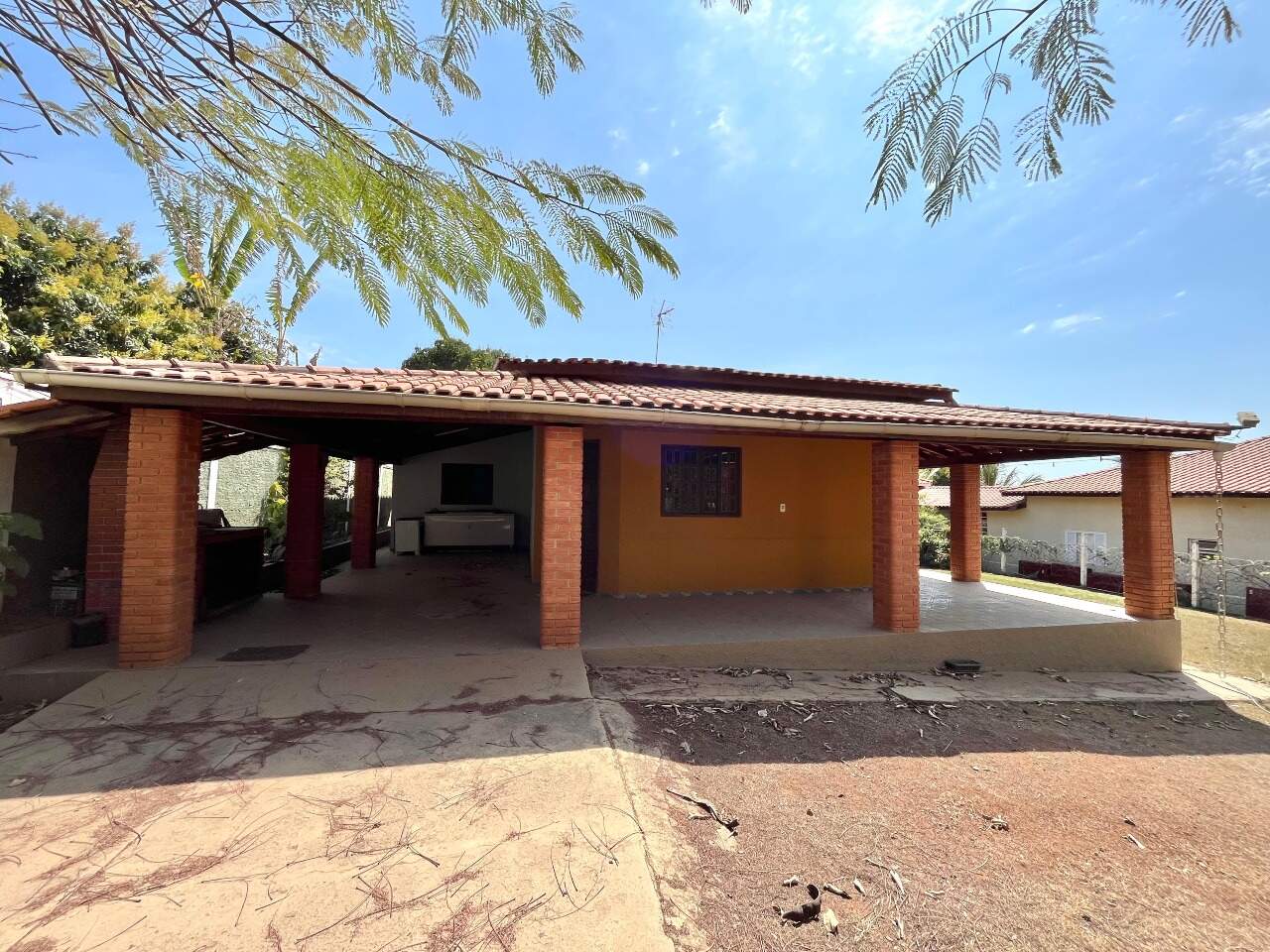 Chácara à venda no Jardim Santa Adélia: 