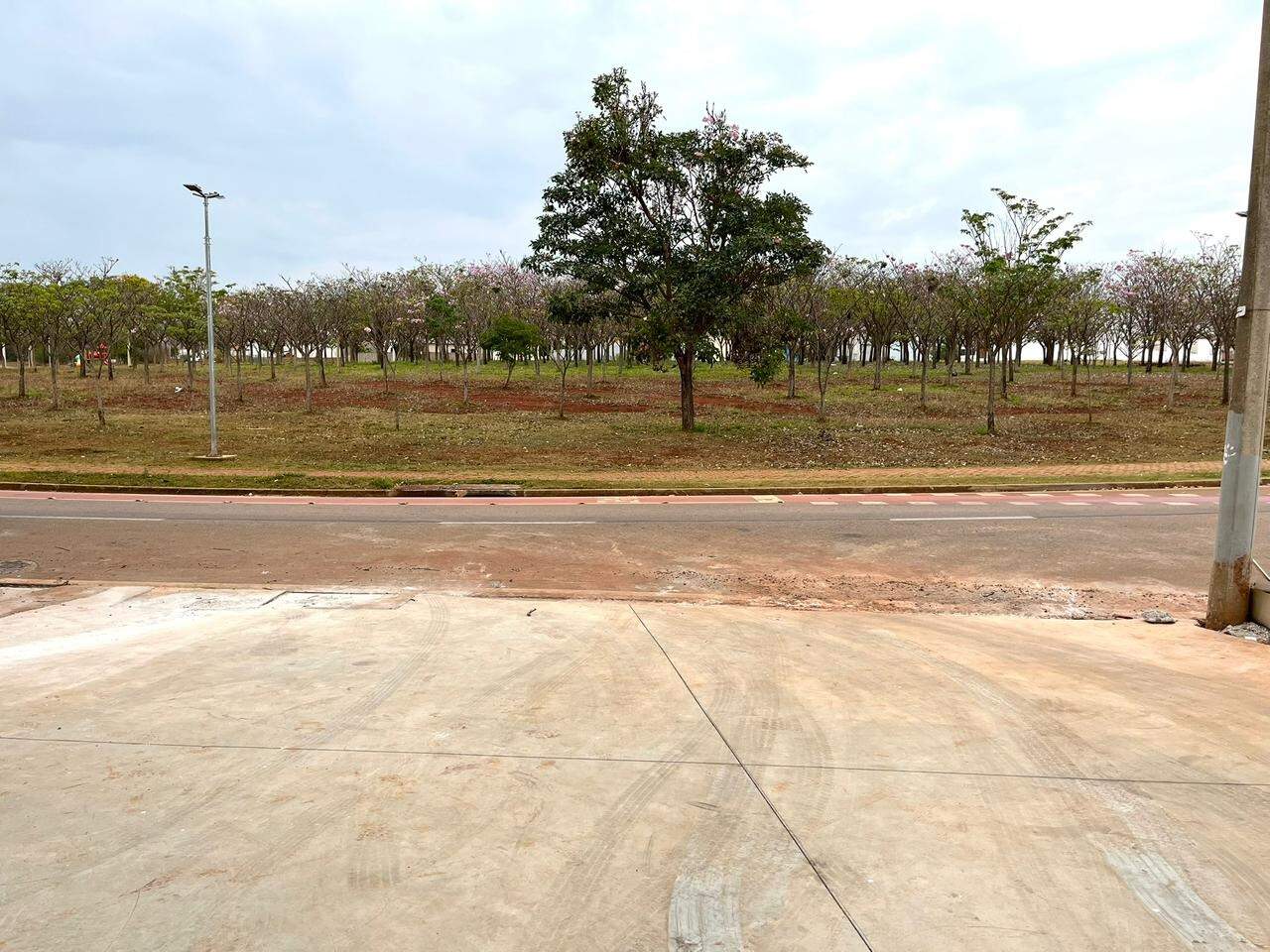 Salão para aluguel no Portal Ville Azaleia: 