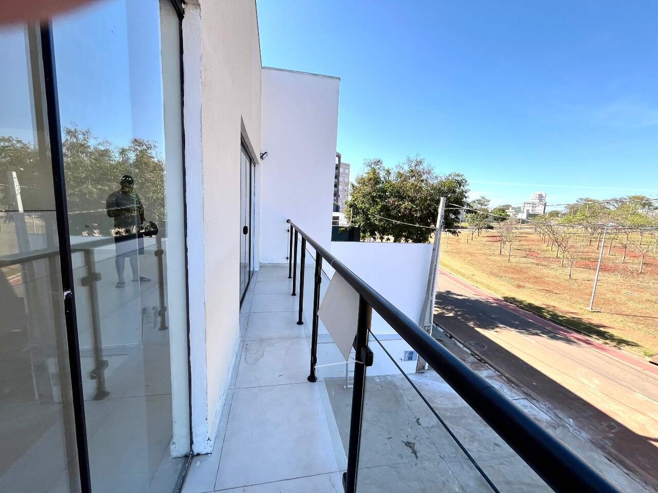 Sala para aluguel no Portal Ville Azaleia: 