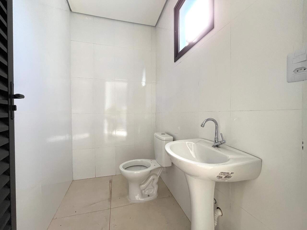 Sala para aluguel no Portal Ville Azaleia: 