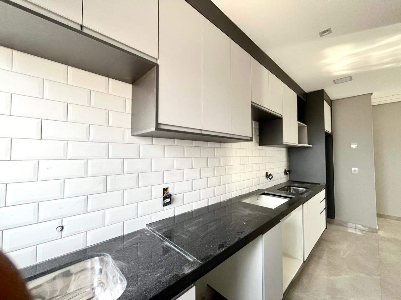 Apartamento à venda no Portal Ville Azaleia: 