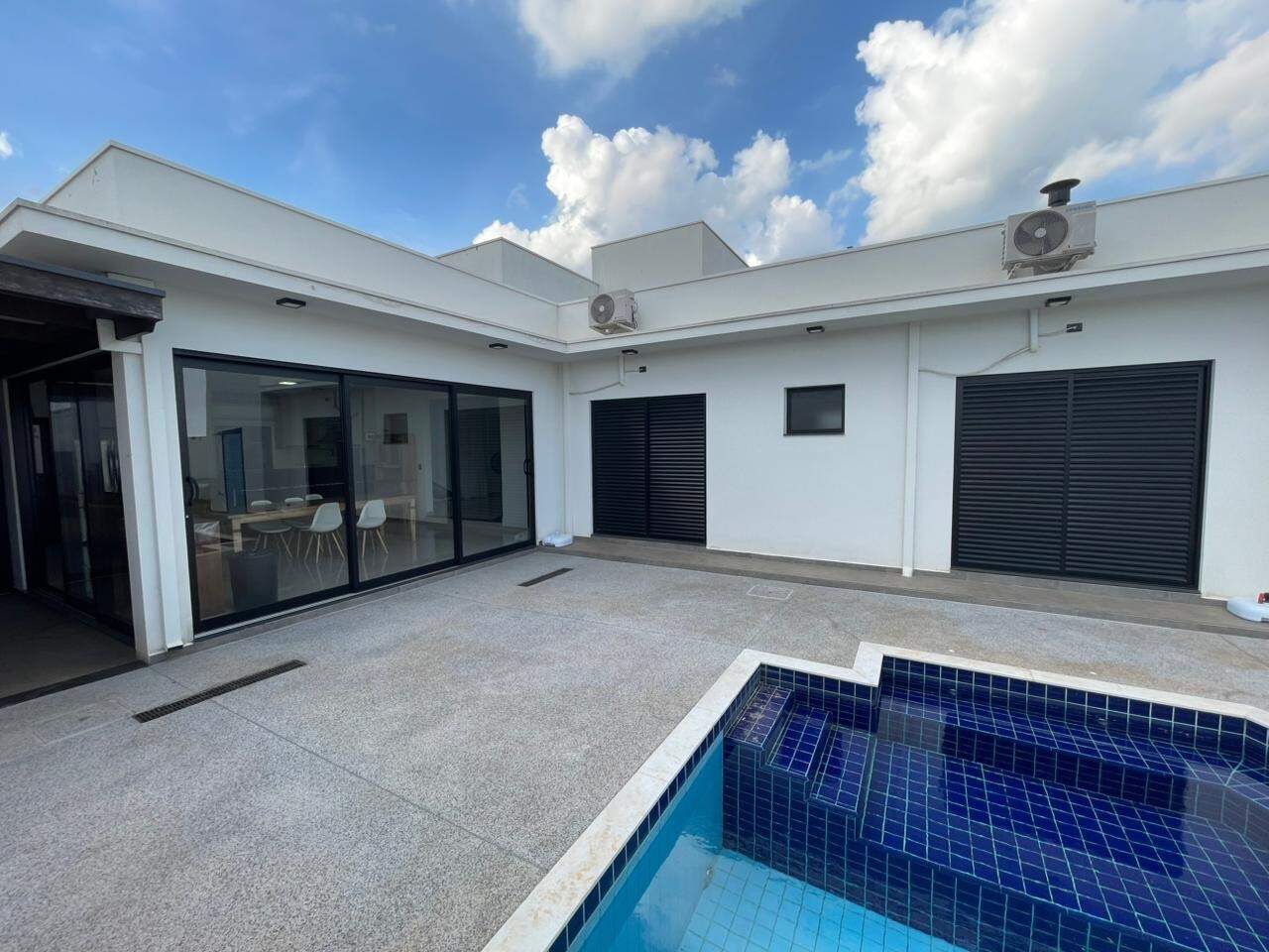 Casa à venda no Portal Ville Gardenia: 