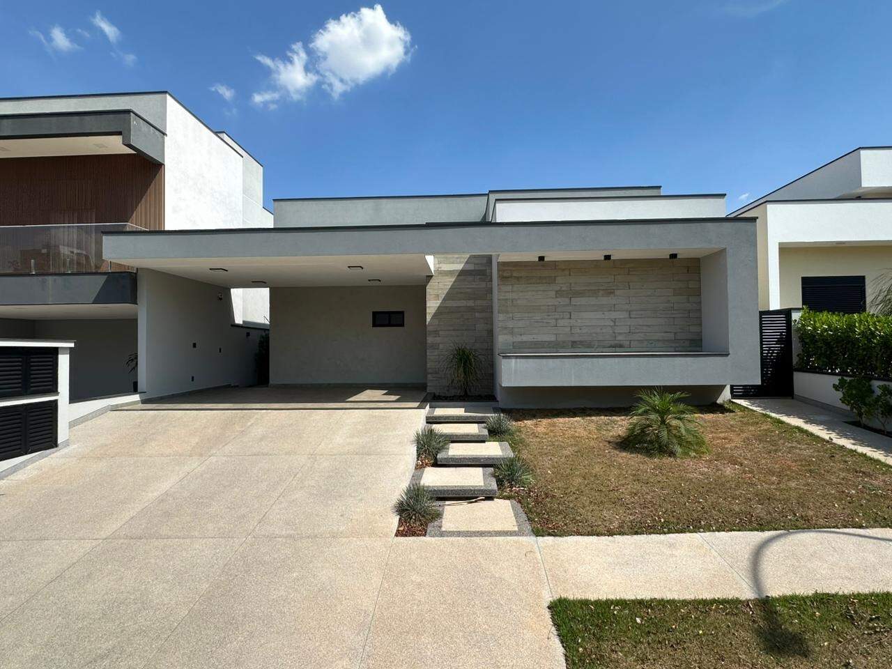 Casa à venda no Portal Ville Gardenia: 