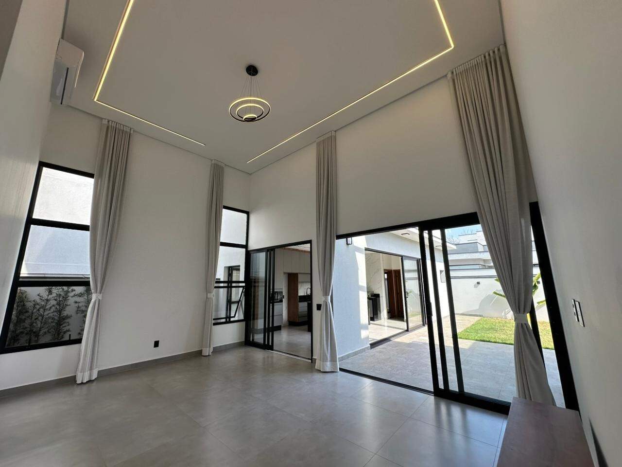 Casa à venda no Portal Ville Gardenia: 