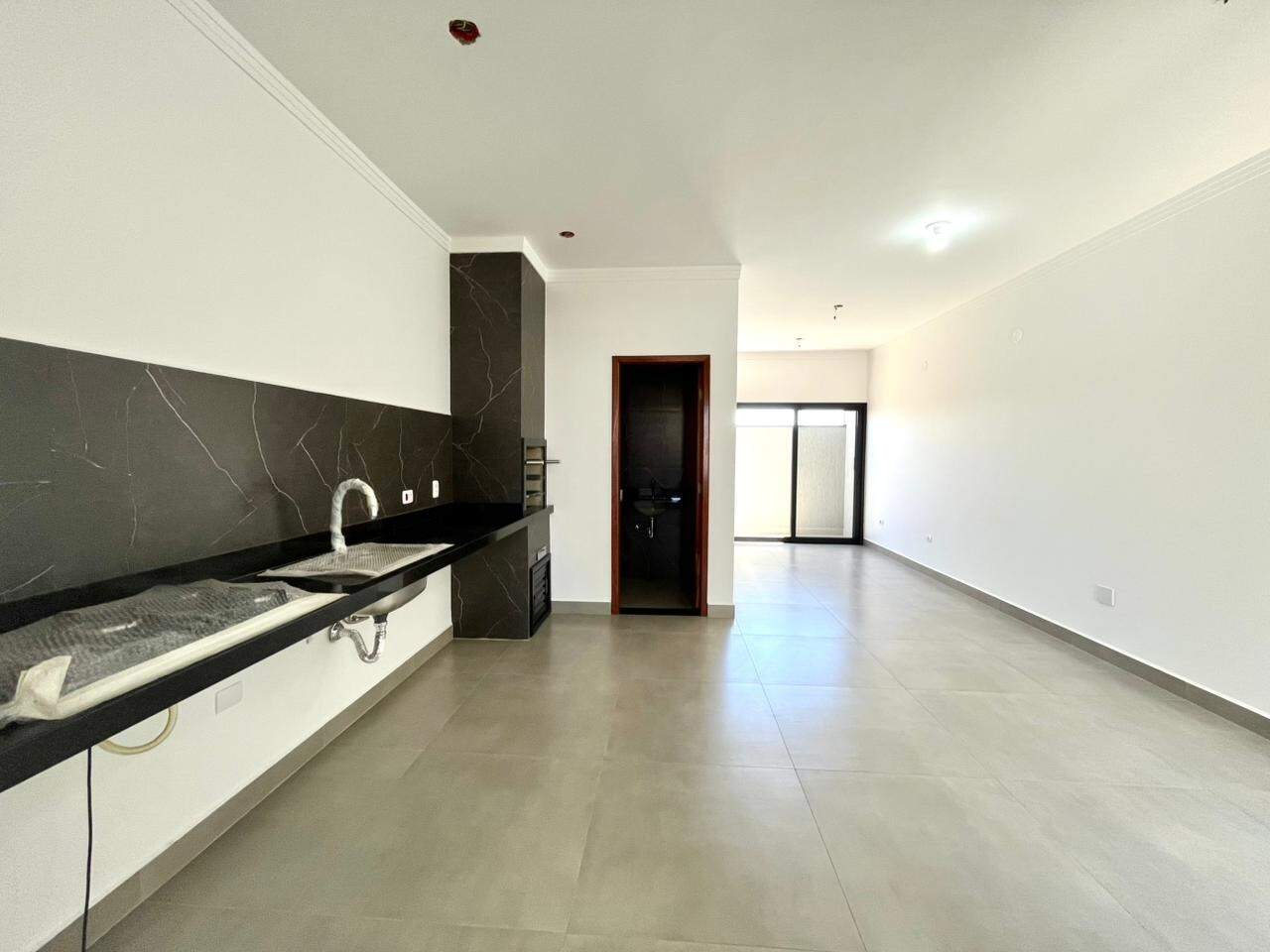 Casa à venda no Portal Ville Azaleia: 