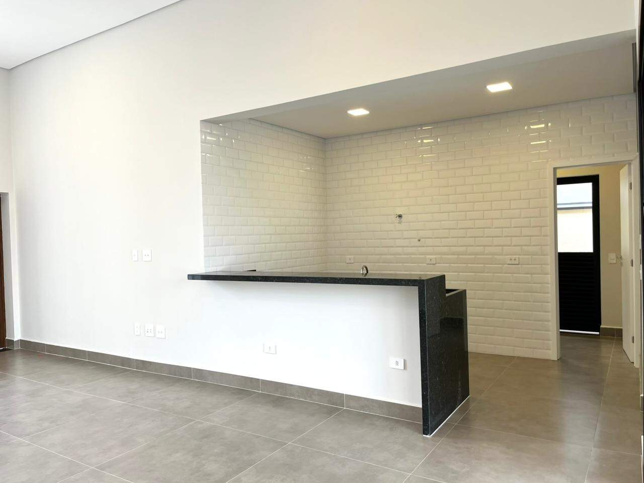 Casa à venda no Portal Ville Azaleia: 