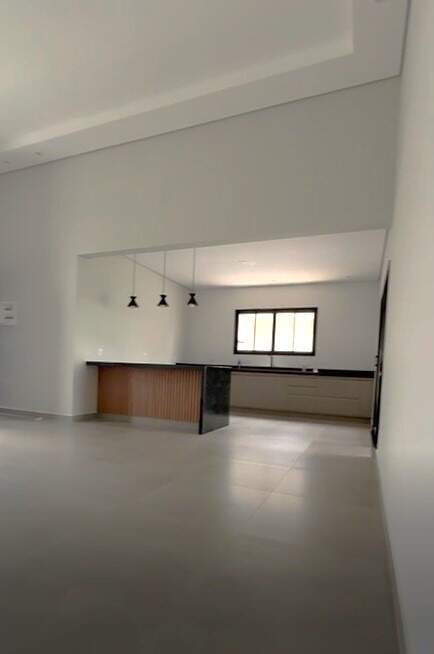 Casa à venda no Portal Ville Jardins: 