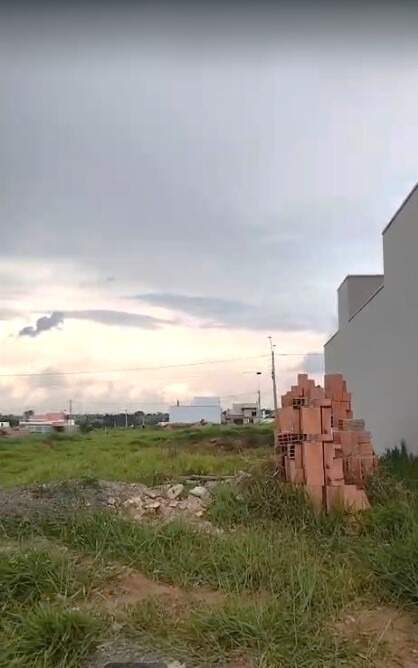 Terreno à venda no Parque Campestre I: 