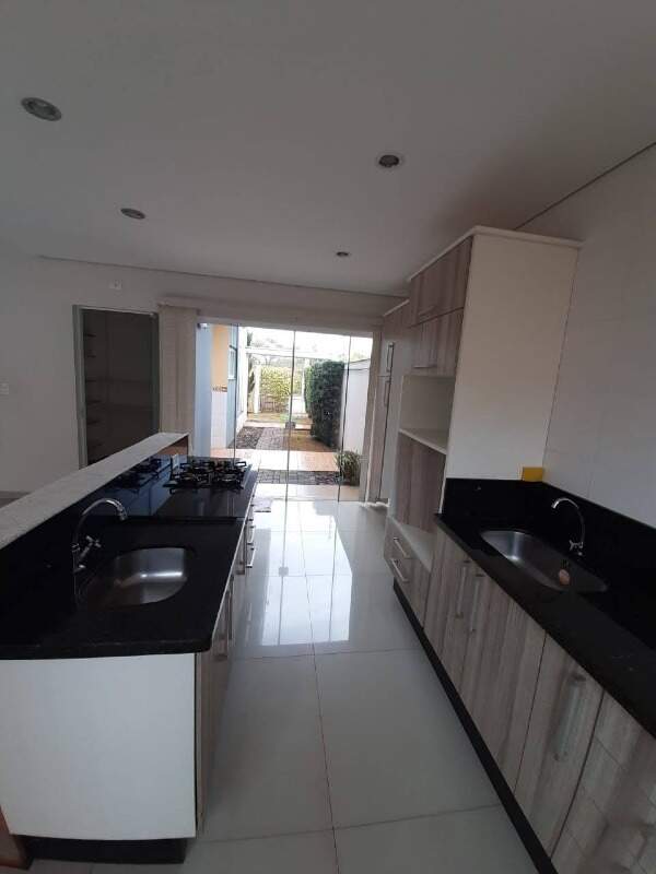 Casa à venda no Recanto das Primaveras II: 