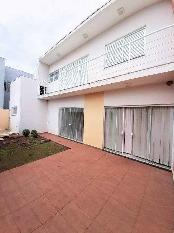 Casa à venda no Recanto das Primaveras II: 