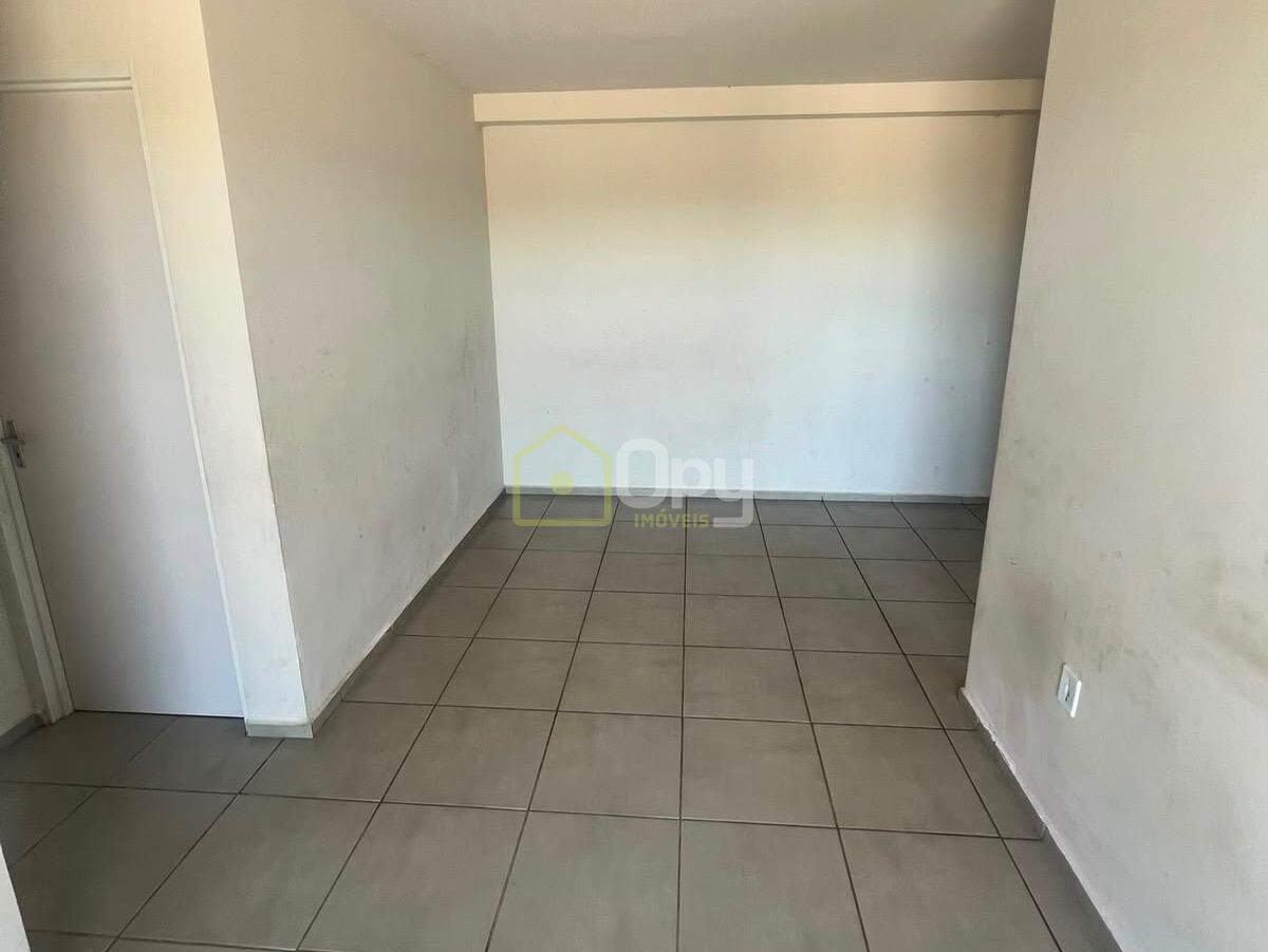 Apartamento à venda no Distrito Industrial: 