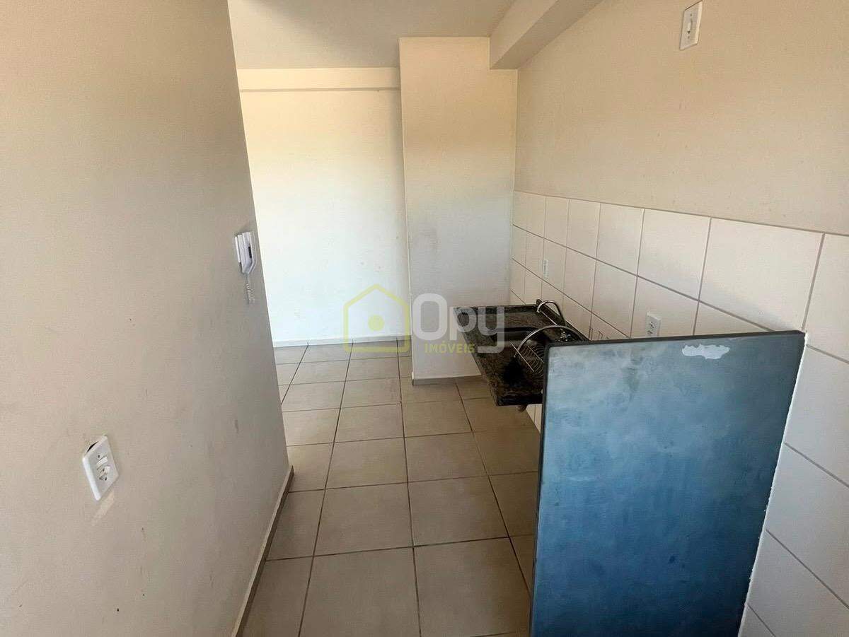Apartamento à venda no Distrito Industrial: 