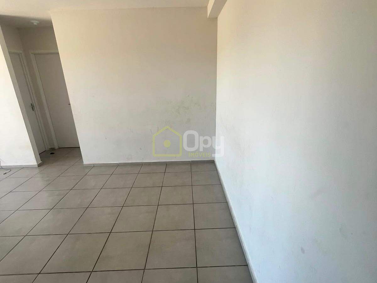 Apartamento à venda no Distrito Industrial: 