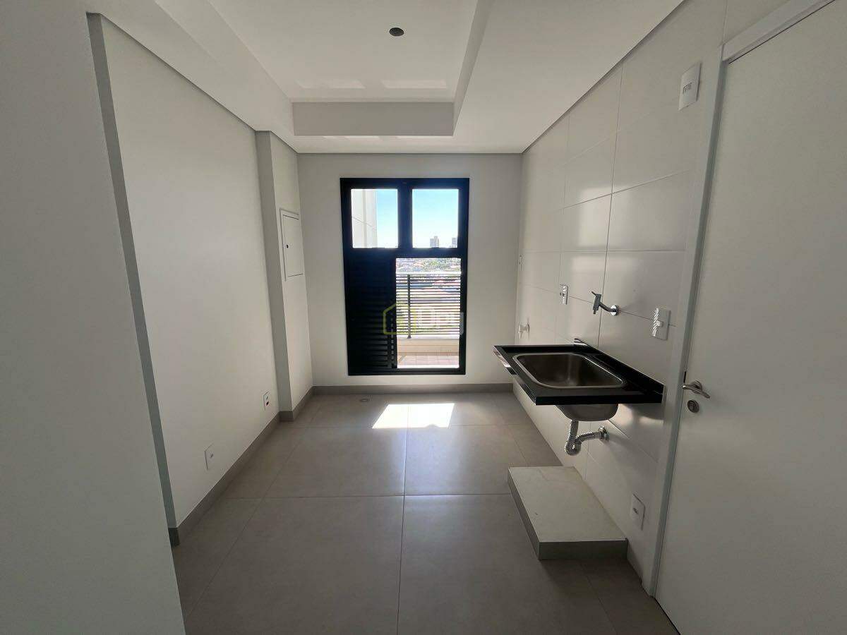 Apartamento à venda no Parque das Árvores: 