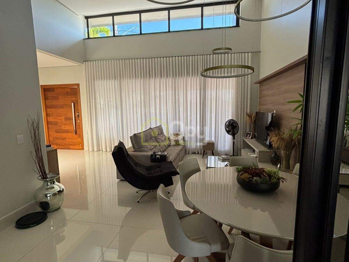 Casa à venda no Esmeralda Residence II: 