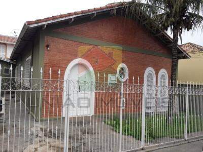 Casa à venda no Centro: 