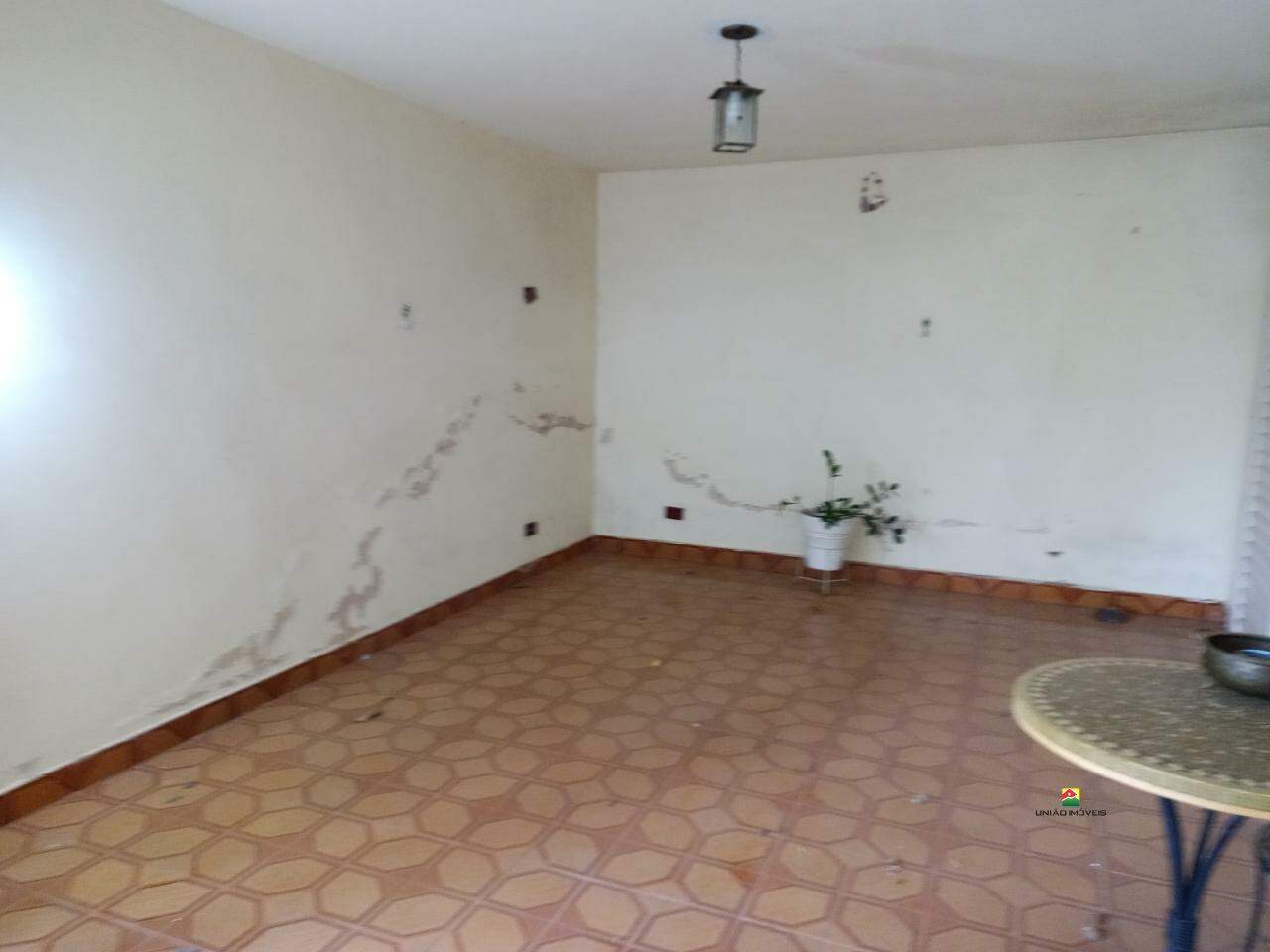 Casa à venda no JD. CIANELLI: 