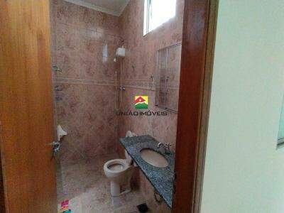 Casa à venda no Centro: 