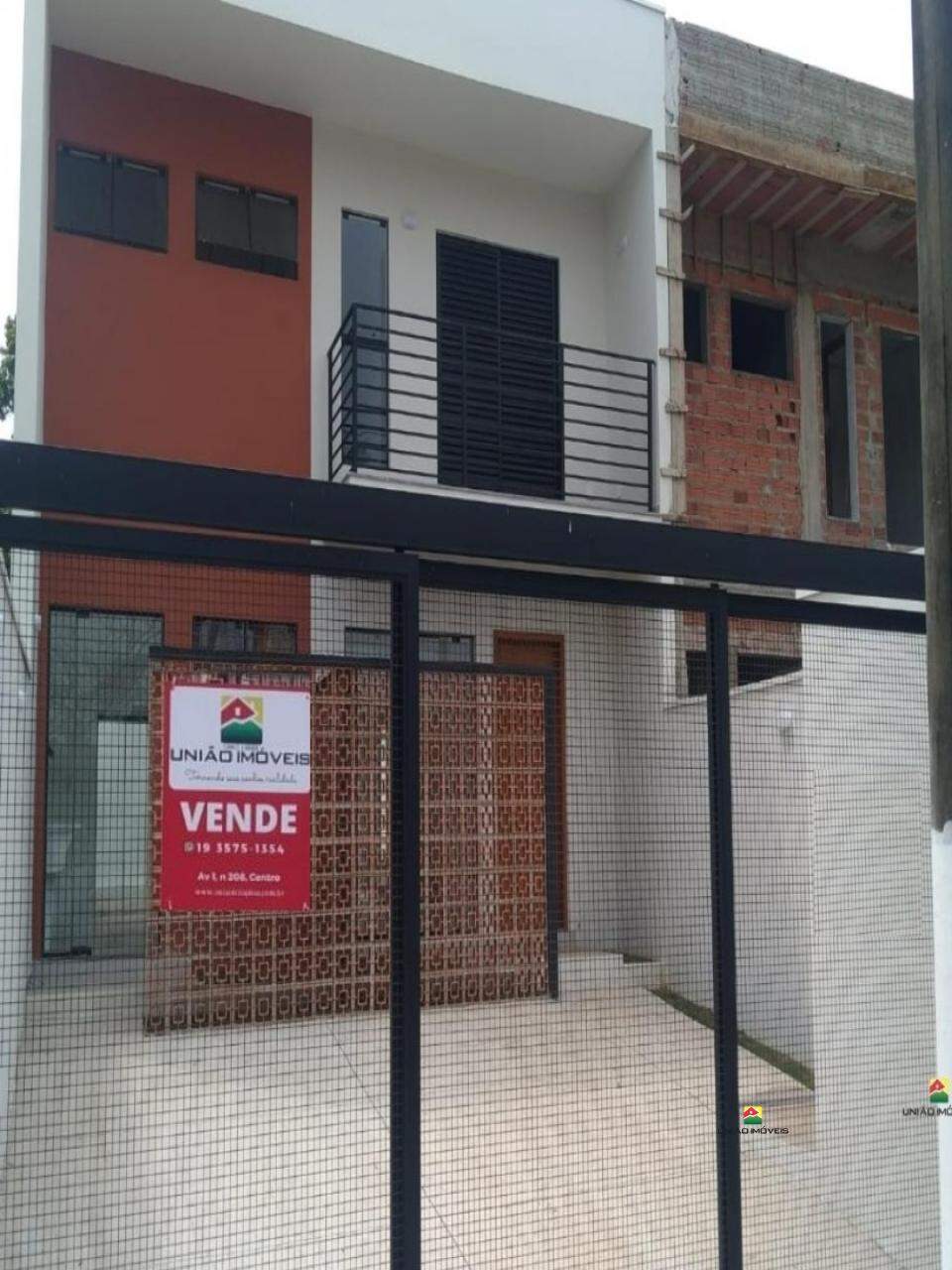 Sobrado à venda no CENTRO: 