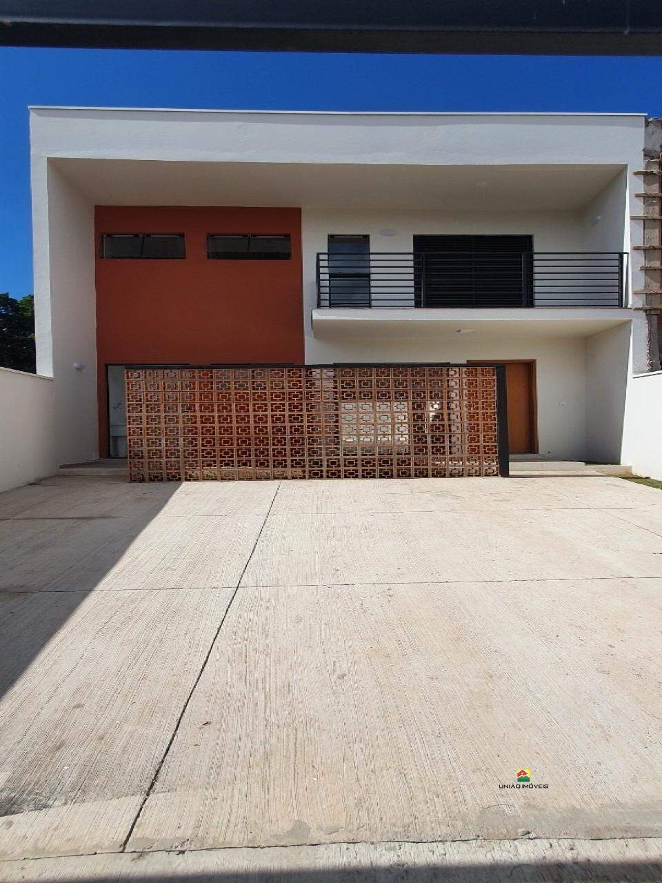 Sobrado à venda no CENTRO: 