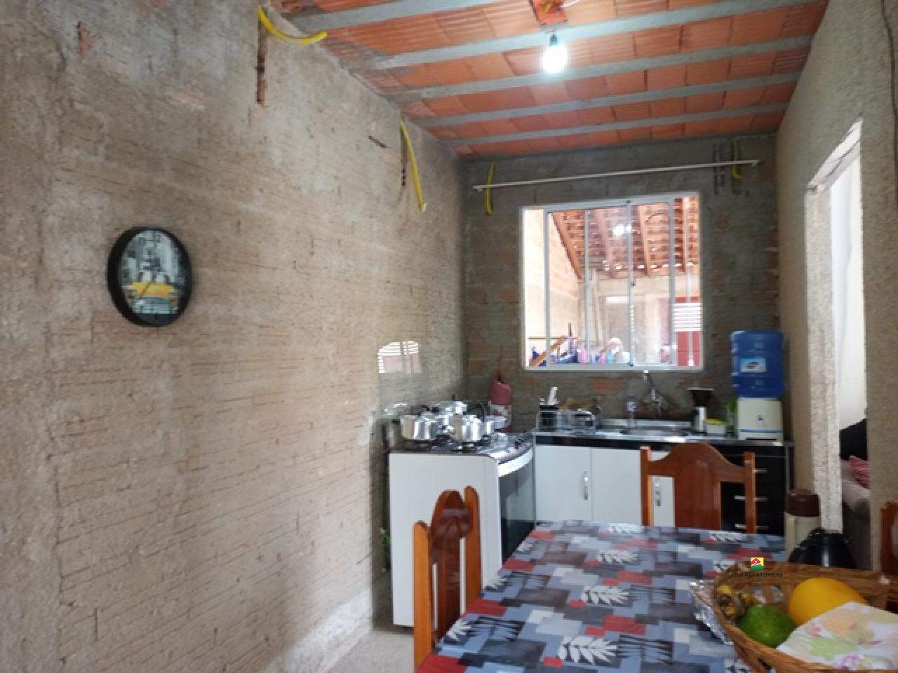 Casa à venda no JD. DO SOL: 