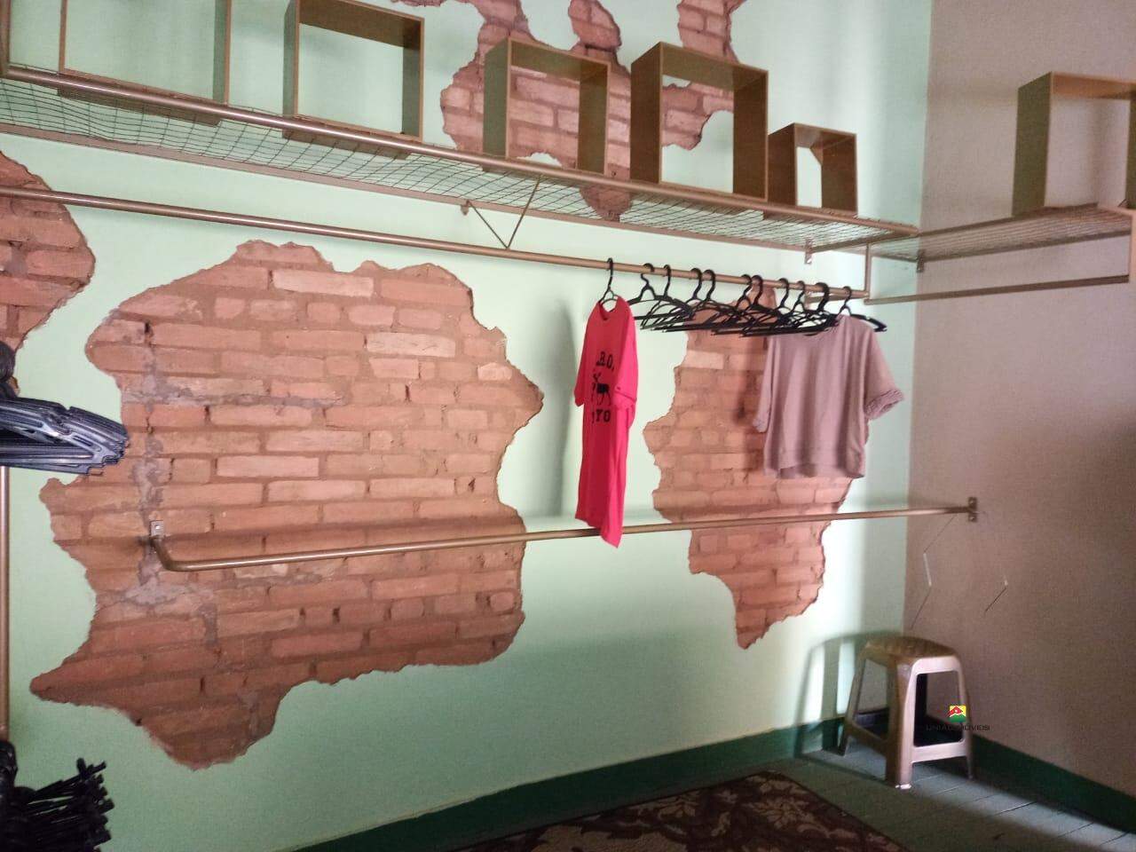 Casa à venda no Centro: 