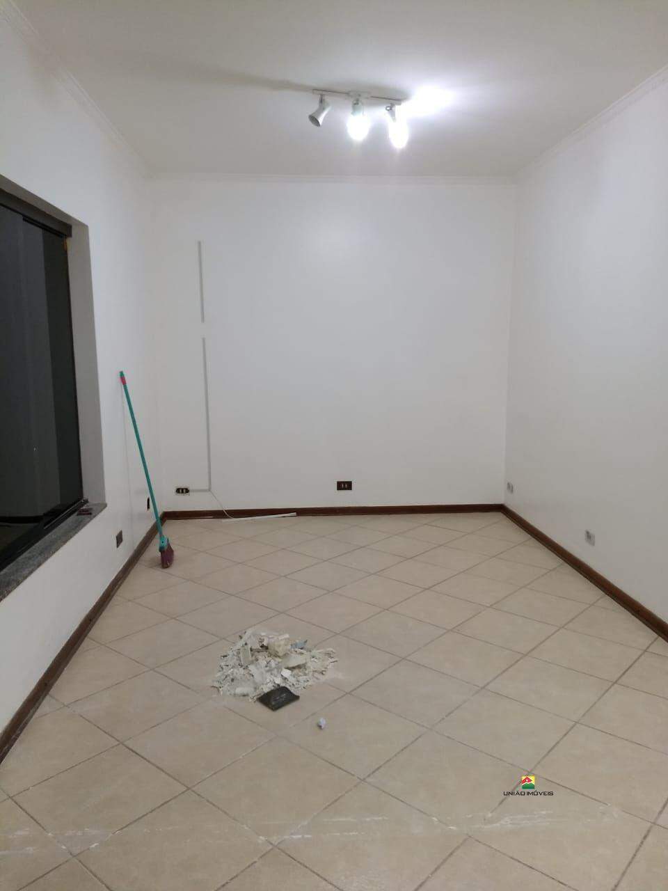 Casa à venda no Centro: 