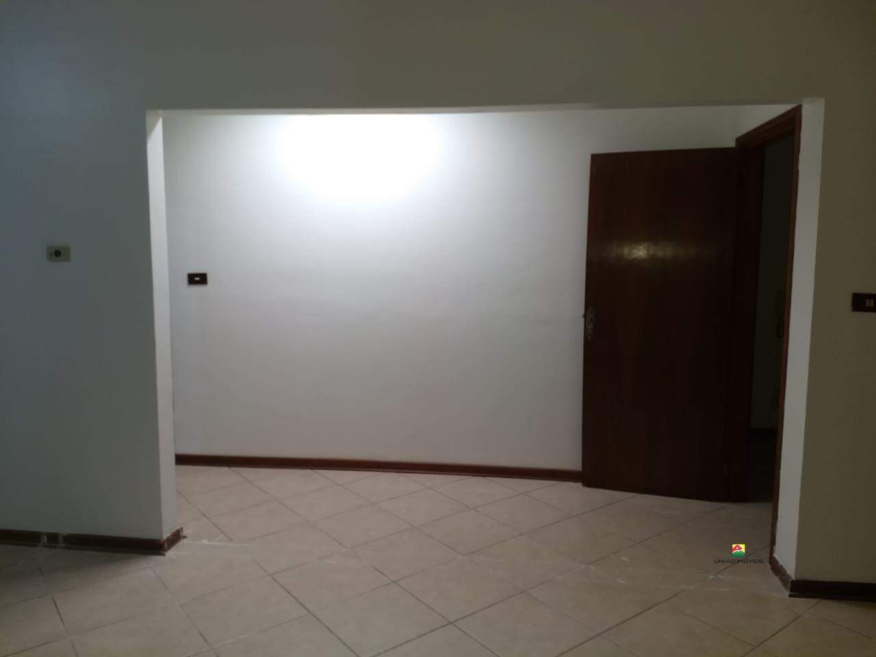 Casa à venda no Centro: 