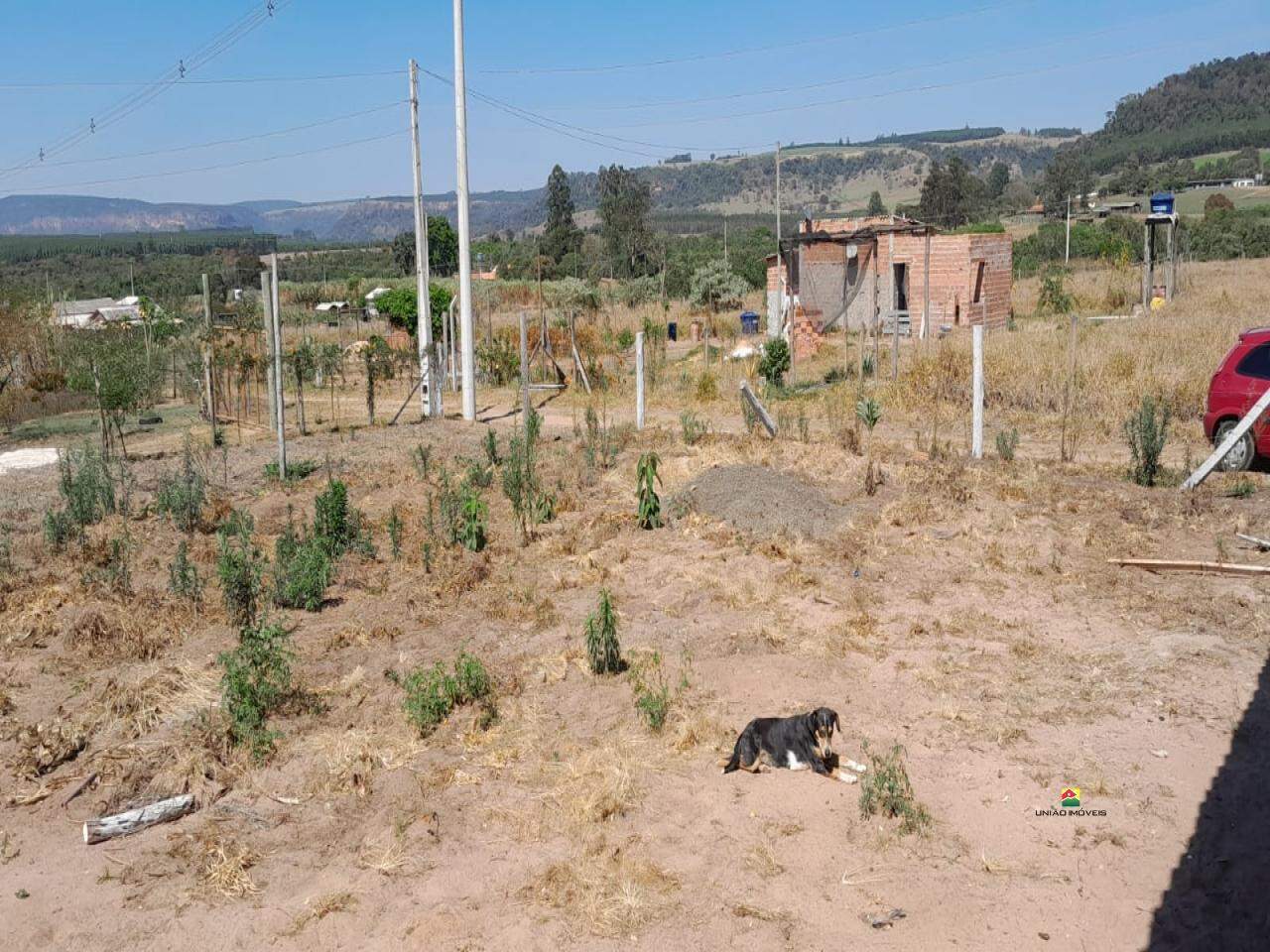 Casa à venda no BURACO FRIO: 